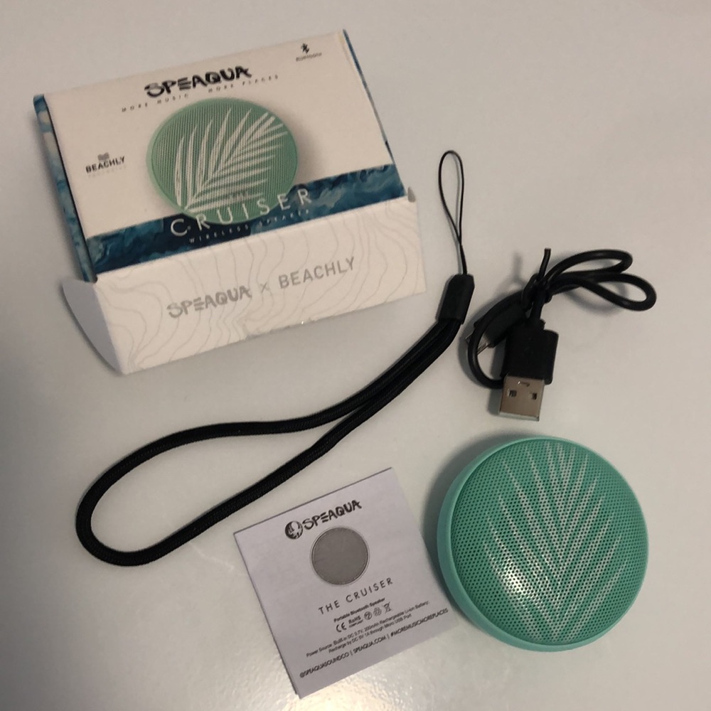 Speakers The Cruiser Wireless Speaker by SPEAQUA NEW still in box.